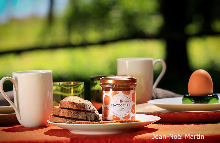 Look forward to a lovely French B&B breakfast at Domaine de Fresnoy in Loison sur Crequoise