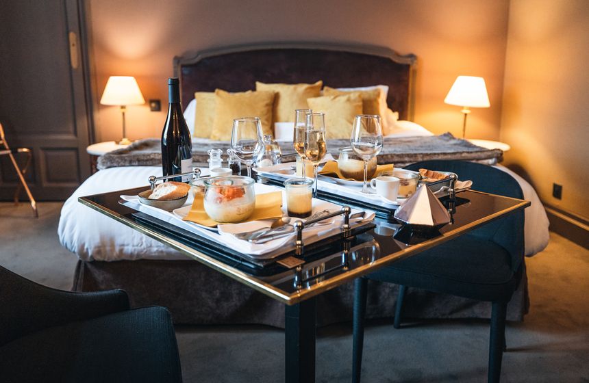you can book a catered dinner in jars in your room