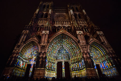 The cathedral new light show "Chroma" in Amiens - Visit France