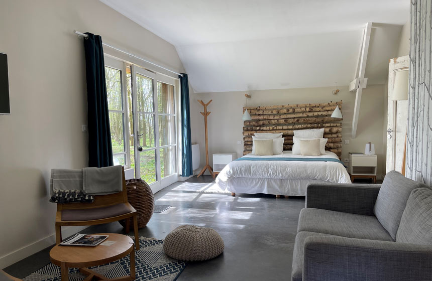 The chic 'Cocoon' suite at Domaine de Fresnoy B&B