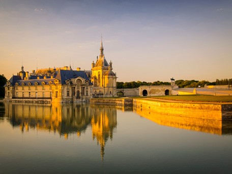 Chateau of Chantilly, castle history and recipe of the creme Chantilly